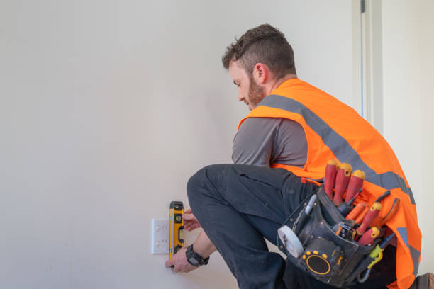Best Circuit Breaker Repair  in Glenns Ferry, ID